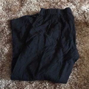 Black leggings capris